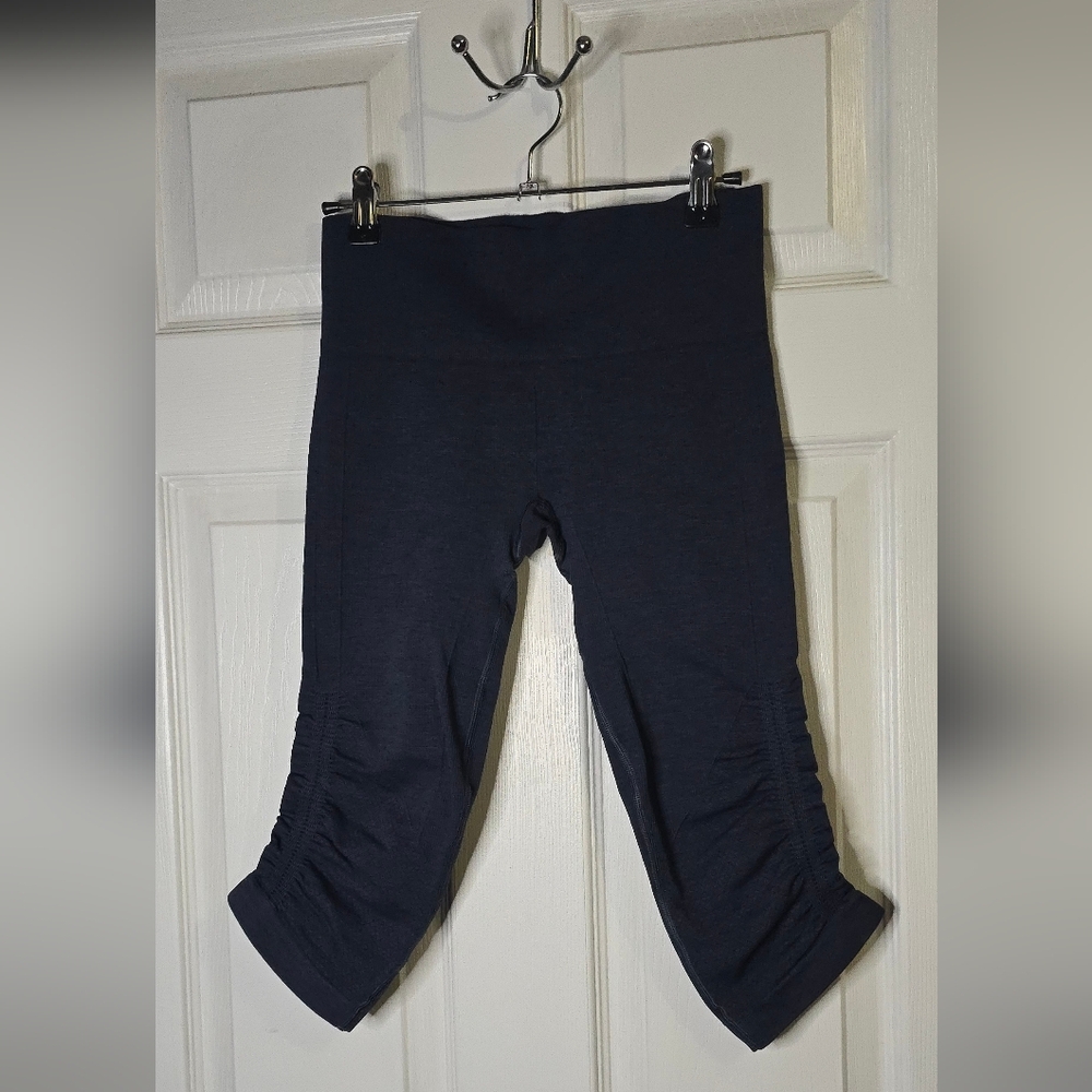 Lululemon In The Flow Crop II - Navy 16.5" - Picture 5 of 9